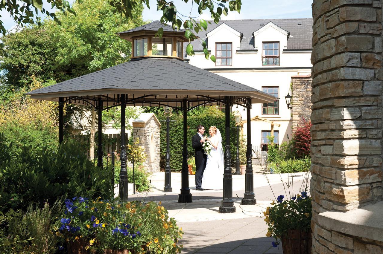 Kee'S Hotel Stranorlar Exterior foto